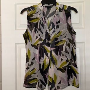 WORTHINGTON multi colored sleeveless top!